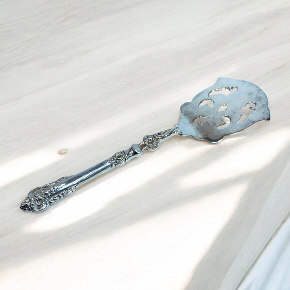 Vintage Silver Plated Dessert Spatula Server Utensil - Picture 1 of 6